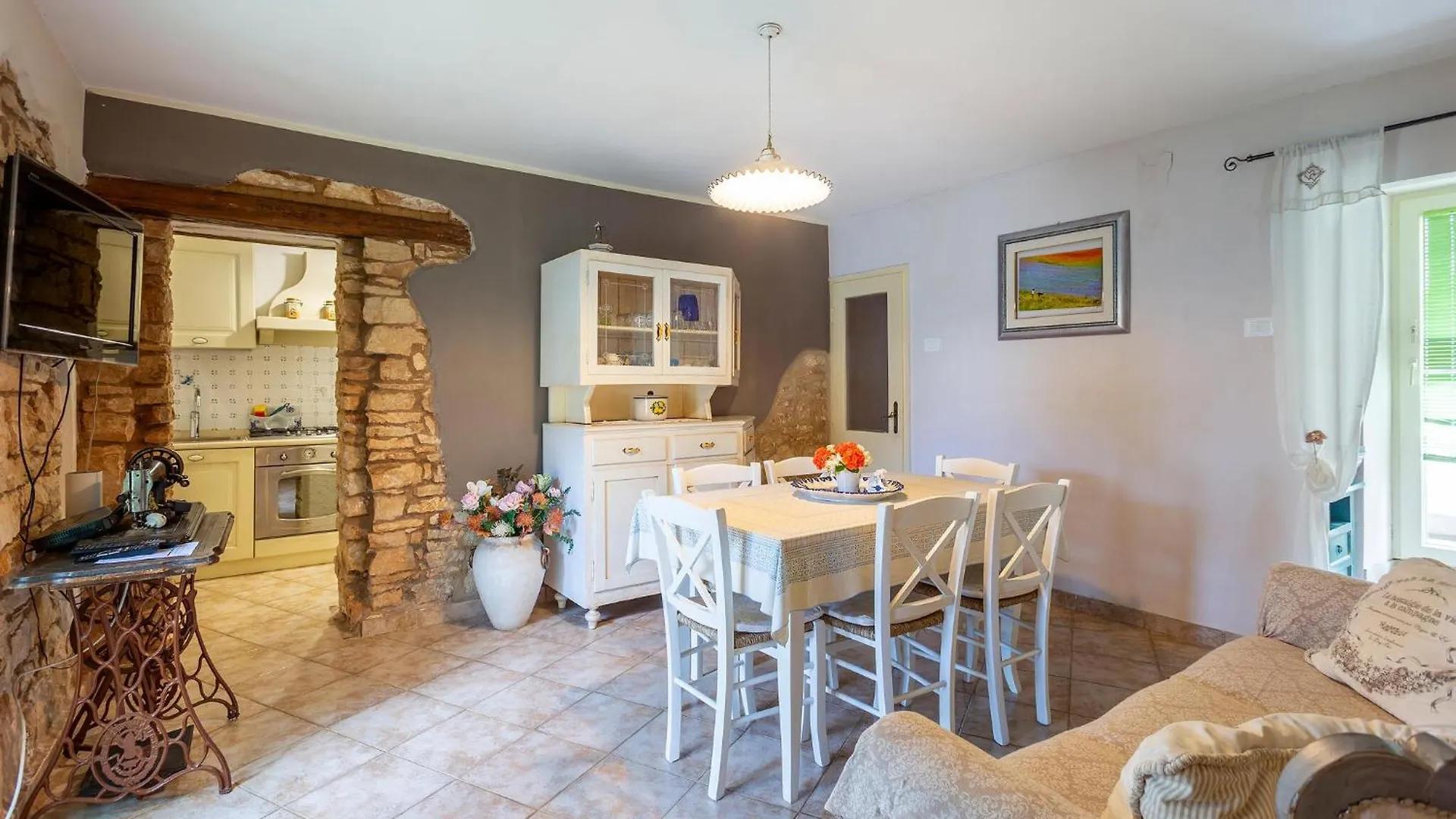 5 Bedroom Cozy Home In Galizana Holiday home