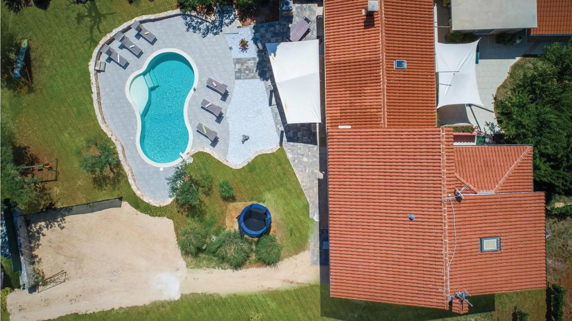 5 Bedroom Cozy Home In Galizana Holiday home