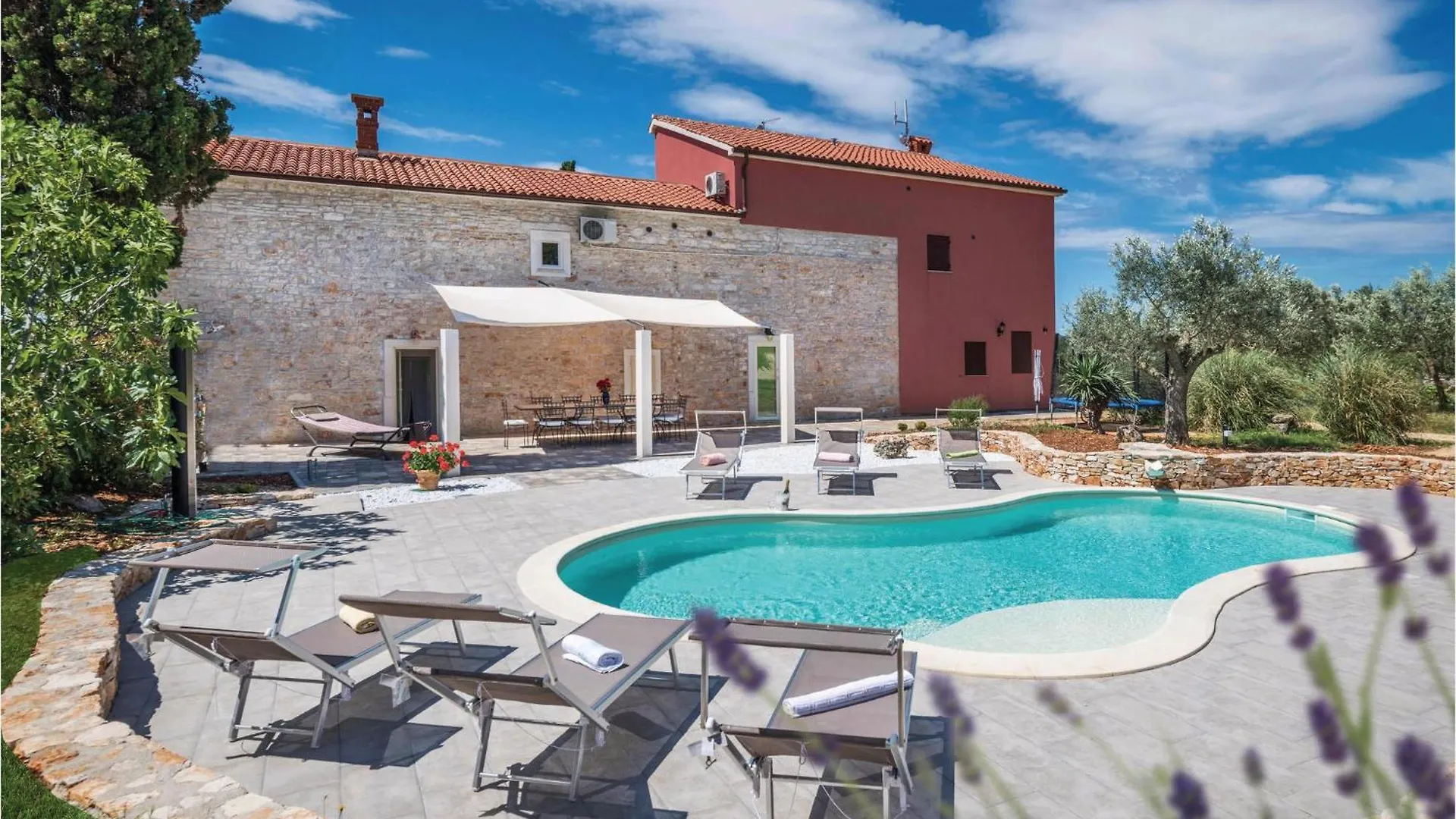 5 Bedroom Cozy Home In Galizana 0*,  Croatia